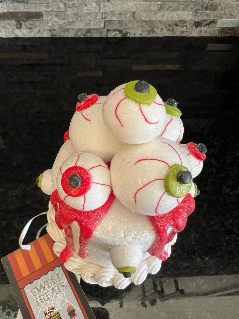 Halloween EYEBALL/BLOOD DRIP Faux Cake Decor, Very Realistic, 7 1/2 In, CUTE!!